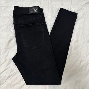 AEO 8 Regular: Black 360 Super Stretch Hi-Rise Jegging